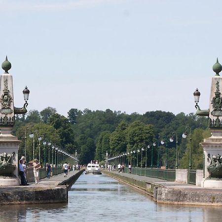 Апартаменти Les Champs Cernoy-en-Berry Екстер'єр фото